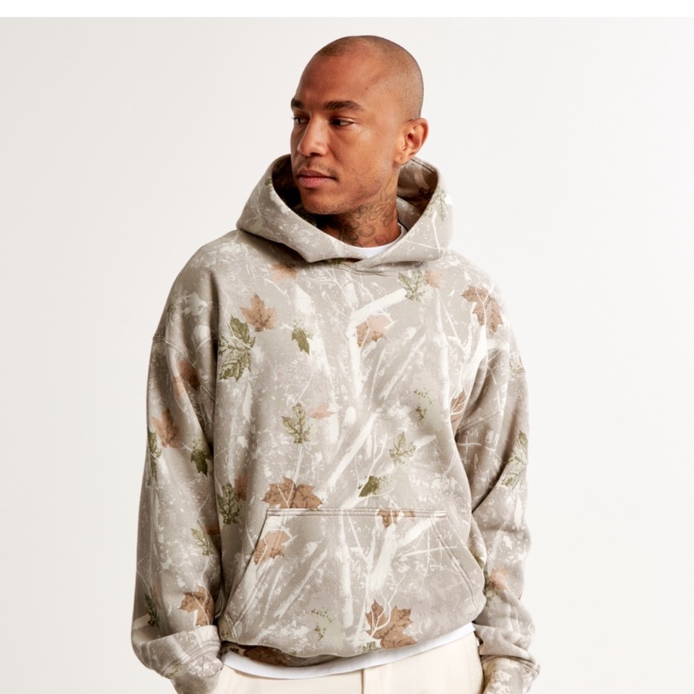 Abercrombie & Fitch Off White Camo Hoodie